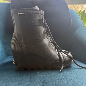 Sorel Women's Black Winter Boots